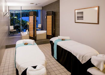 Pullman Magenta Shores Resort - Surfers Paradise Gold Coast 8