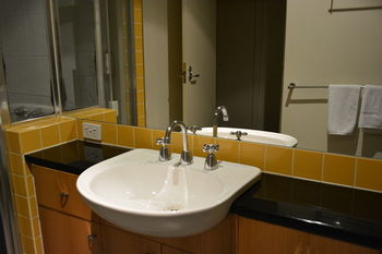 YTI Garden Hotel - Surfers Paradise Gold Coast 24