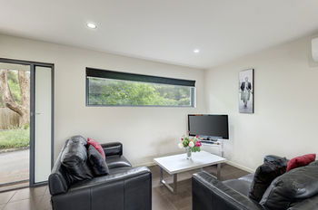 Bungunyah Apartments - Surfers Paradise Gold Coast 12