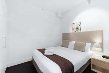 Docklands Private Collection Of Apartments - Digital Harbour - Surfers Paradise Gold Coast 6