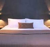 Lilies Luxury Retreats - Surfers Paradise Gold Coast