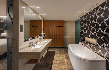 The Darling At The Star - Surfers Paradise Gold Coast 10