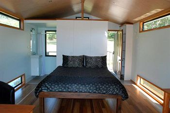 Worrowing At Jervis Bay - Surfers Paradise Gold Coast 12