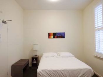 Naughtons Parkville Hotel - Surfers Paradise Gold Coast 33