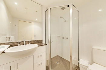 Wyndel Apartments - Nexus - Surfers Paradise Gold Coast 9