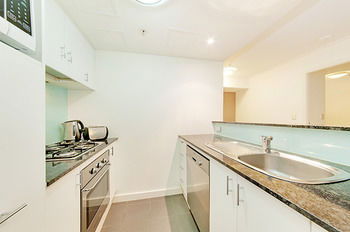 Wyndel Apartments - Nexus - Surfers Paradise Gold Coast 11