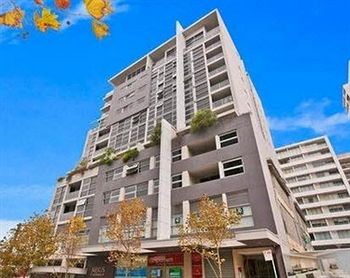 Wyndel Apartments - Nexus - Surfers Paradise Gold Coast 1