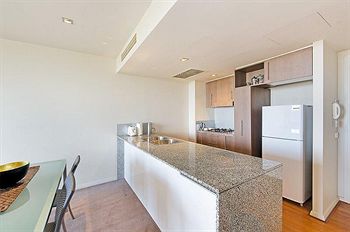 Wyndel Apartments - Harbour Watch - Surfers Paradise Gold Coast 15