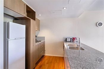 Wyndel Apartments - Harbour Watch - Surfers Paradise Gold Coast 3