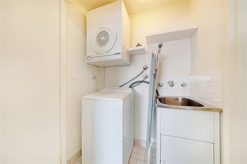 Wyndel Apartments - Apex - Surfers Paradise Gold Coast 1