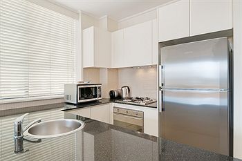 Wyndel Apartments - Apex - Surfers Paradise Gold Coast 5