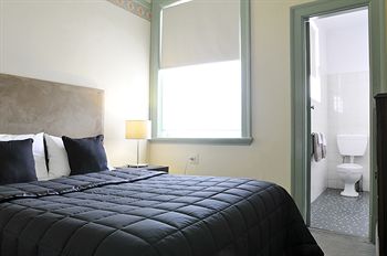 Hotel Gosford - Surfers Paradise Gold Coast 12