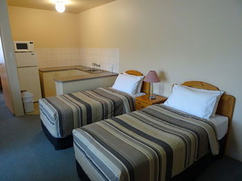Best Western Fawkner Suites & Serviced Apartments - Surfers Paradise Gold Coast 7