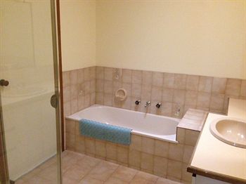 Australian Home Away @ Doncaster Elgar - Surfers Paradise Gold Coast 0