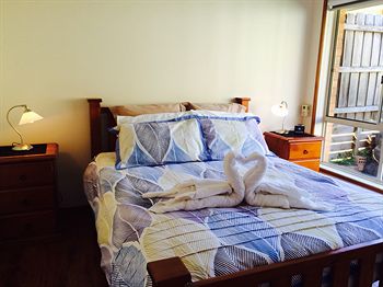 Australian Home Away @ East Doncaster Andersons Creek 1 - Surfers Paradise Gold Coast 0