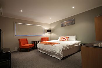 The Edgewater Bed & Breakfast - Surfers Paradise Gold Coast 10