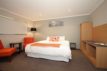 The Edgewater Bed & Breakfast - Surfers Paradise Gold Coast 11