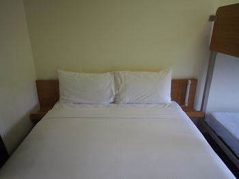 Ibis Budget Sydney Olympic Park - Surfers Paradise Gold Coast 15