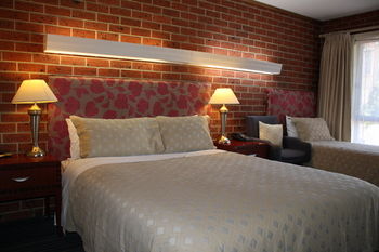 Carnegie Motor Inn - Surfers Paradise Gold Coast 23