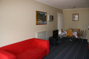 Carnegie Motor Inn - Surfers Paradise Gold Coast 35