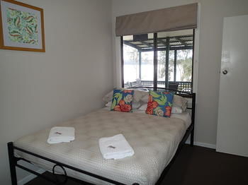 Dungowan Waterfront Apartments - Surfers Paradise Gold Coast 11