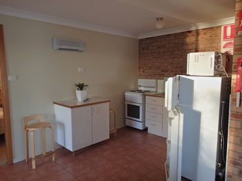 Dungowan Waterfront Apartments - Surfers Paradise Gold Coast 18