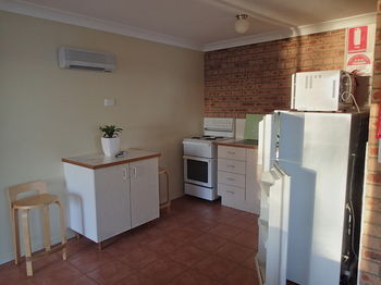Dungowan Waterfront Apartments - Surfers Paradise Gold Coast 22