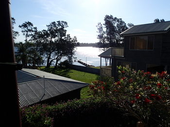 Dungowan Waterfront Apartments - Surfers Paradise Gold Coast 36
