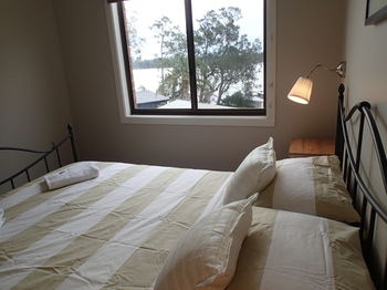 Dungowan Waterfront Apartments - Surfers Paradise Gold Coast 206