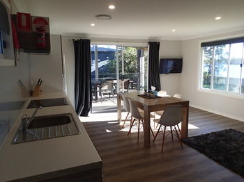 Dungowan Waterfront Apartments - Surfers Paradise Gold Coast 235