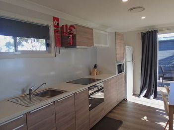 Dungowan Waterfront Apartments - Surfers Paradise Gold Coast 236
