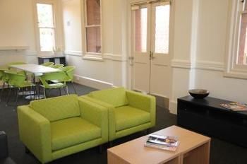 Yarra House Campus Summer Stays - Surfers Paradise Gold Coast 3