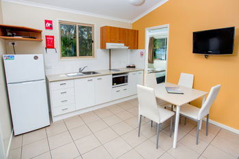 Ingenia Holidays Lake Macquarie - Surfers Paradise Gold Coast 4