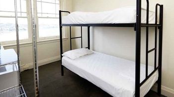 Noah's Bondi - Hostel - Surfers Paradise Gold Coast 7