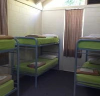 Noosa Backpackers Resort - Hostel - Surfers Paradise Gold Coast