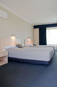 Baybrook Motor Inn & Apartments - Surfers Paradise Gold Coast 26