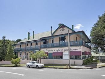 The Victoria & Albert Guesthouse - Surfers Paradise Gold Coast 0