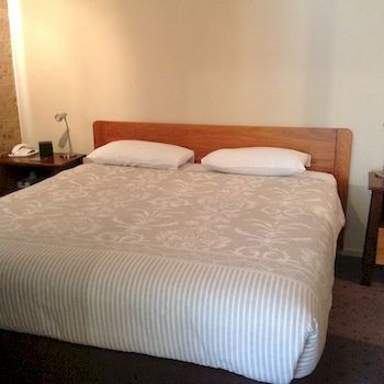 Ashton Townhouse Motel And Suites - Surfers Paradise Gold Coast 13