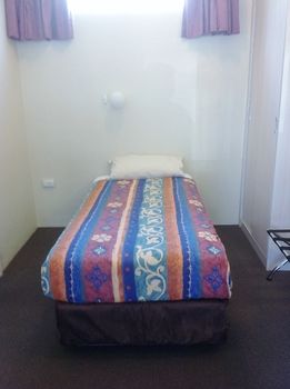 Ashton Townhouse Motel And Suites - Surfers Paradise Gold Coast 18