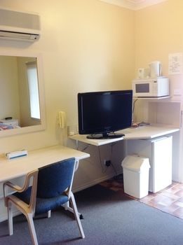 Ashton Townhouse Motel And Suites - Surfers Paradise Gold Coast 23