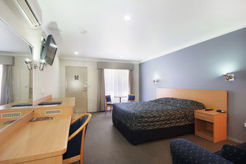 Edward Parry Motel & Apartments - Surfers Paradise Gold Coast 4