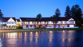 Clan Lakeside Lodge Terrigal - Surfers Paradise Gold Coast 5