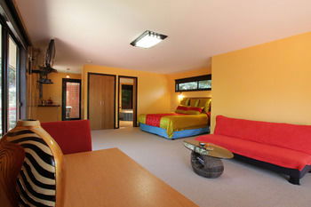 Cherryblossom B&B - Surfers Paradise Gold Coast 23