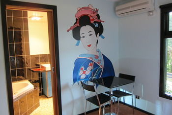 Cherryblossom B&B - Surfers Paradise Gold Coast 30