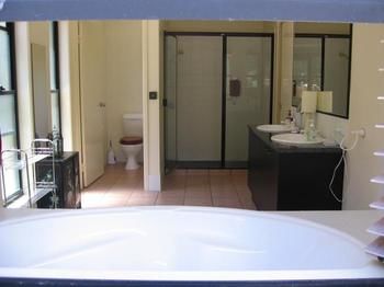 Noosa Edge Nudist Retreat - Surfers Paradise Gold Coast 8