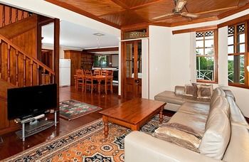 Treetops Accommodation Montville - Surfers Paradise Gold Coast 47