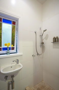 Bondi Beach House - Surfers Paradise Gold Coast 8