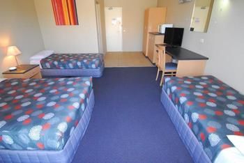 Sands Hotel, Maroubra - Surfers Paradise Gold Coast 2