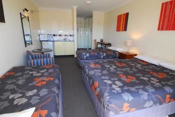 Sands Hotel, Maroubra - Surfers Paradise Gold Coast 17
