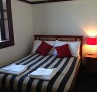 The Cooks Hill Hotel - Surfers Paradise Gold Coast